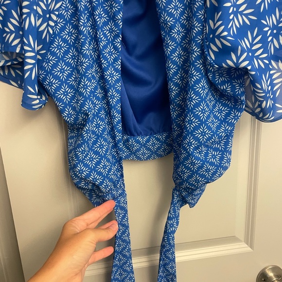 Boutique blue crop top - Picture 4 of 5